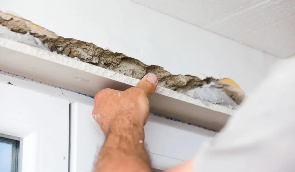 Sealing Crevices in the wall