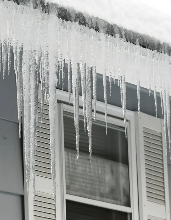 icicle-on-the-house-roof-in-winter-season