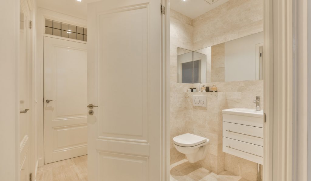Luxury interior design of a bathroom with marble walls


