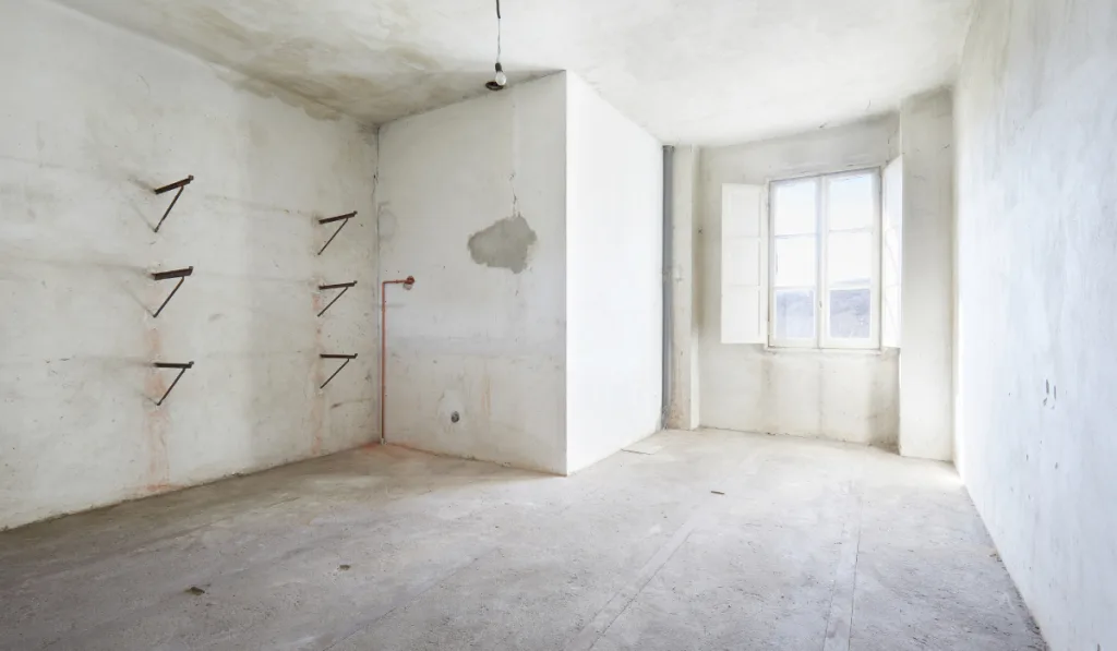 dirty room in old house