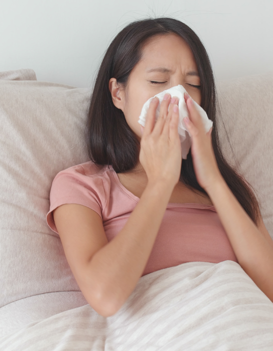 Woman-suffer-from-nose-allergy